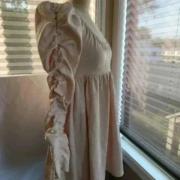 Forever 21 Peach pink princess puff sleeve mini dress size Small - Picture 4 of 7